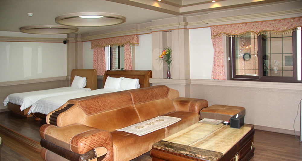 Nobless Hotel Gwangju Metropolitan City Exterior foto